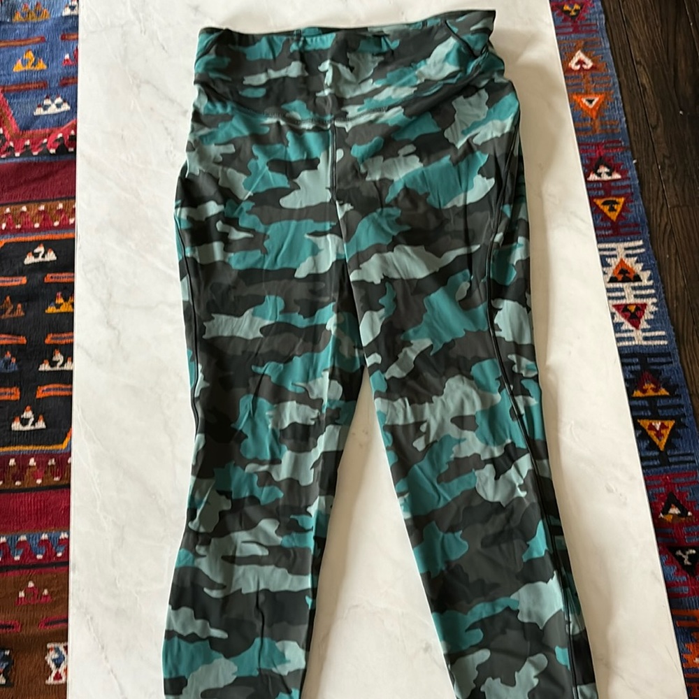 Lululemon Camo Running Tights size 12